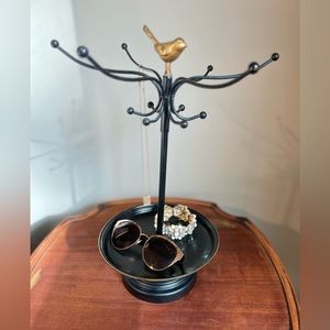 Metal Jewelry Stand
